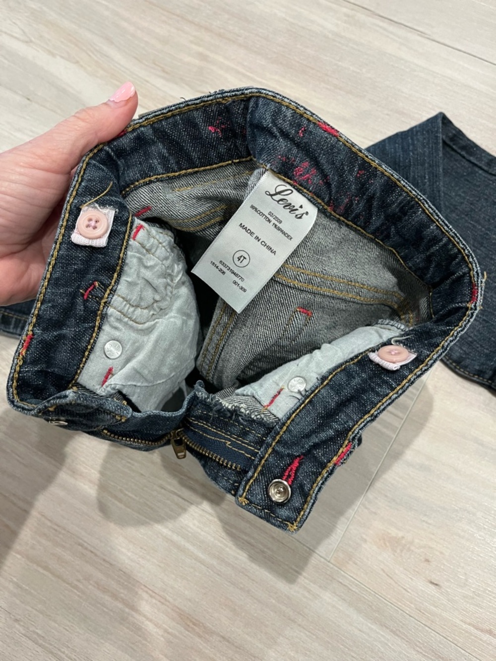 Levi's Girls Dark Blue Denim Bootcut Jeans with Pink Sequin Accents Size 4T - Picture 8 of 12